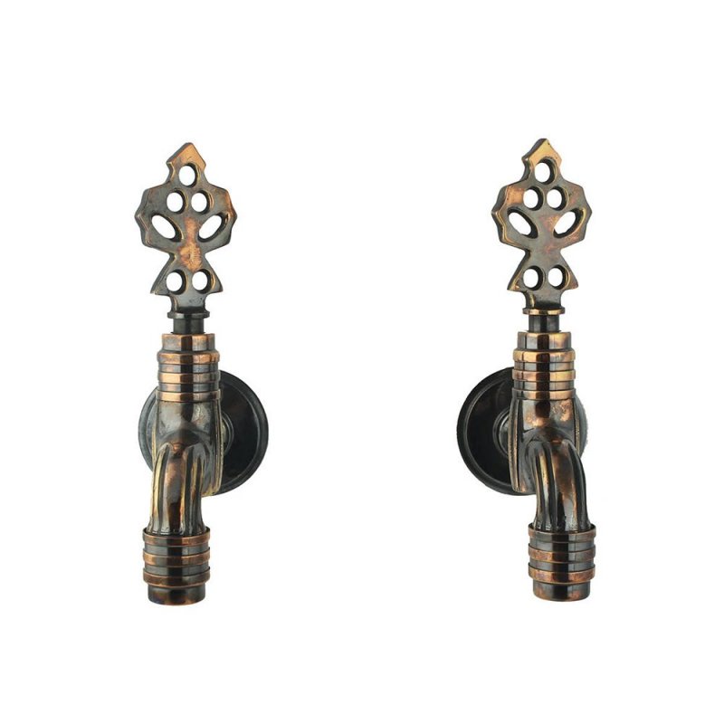 Antiker osmanischer Kupferwasserhahn